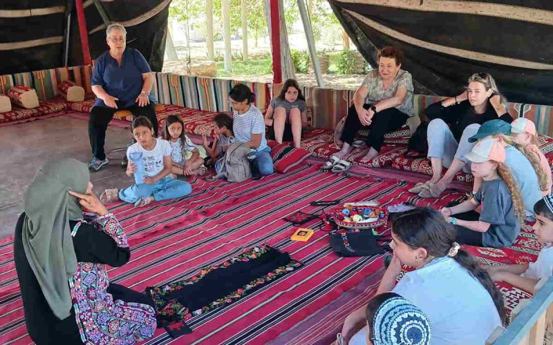 סדנת רקמה פרויקט ואדי עתיר